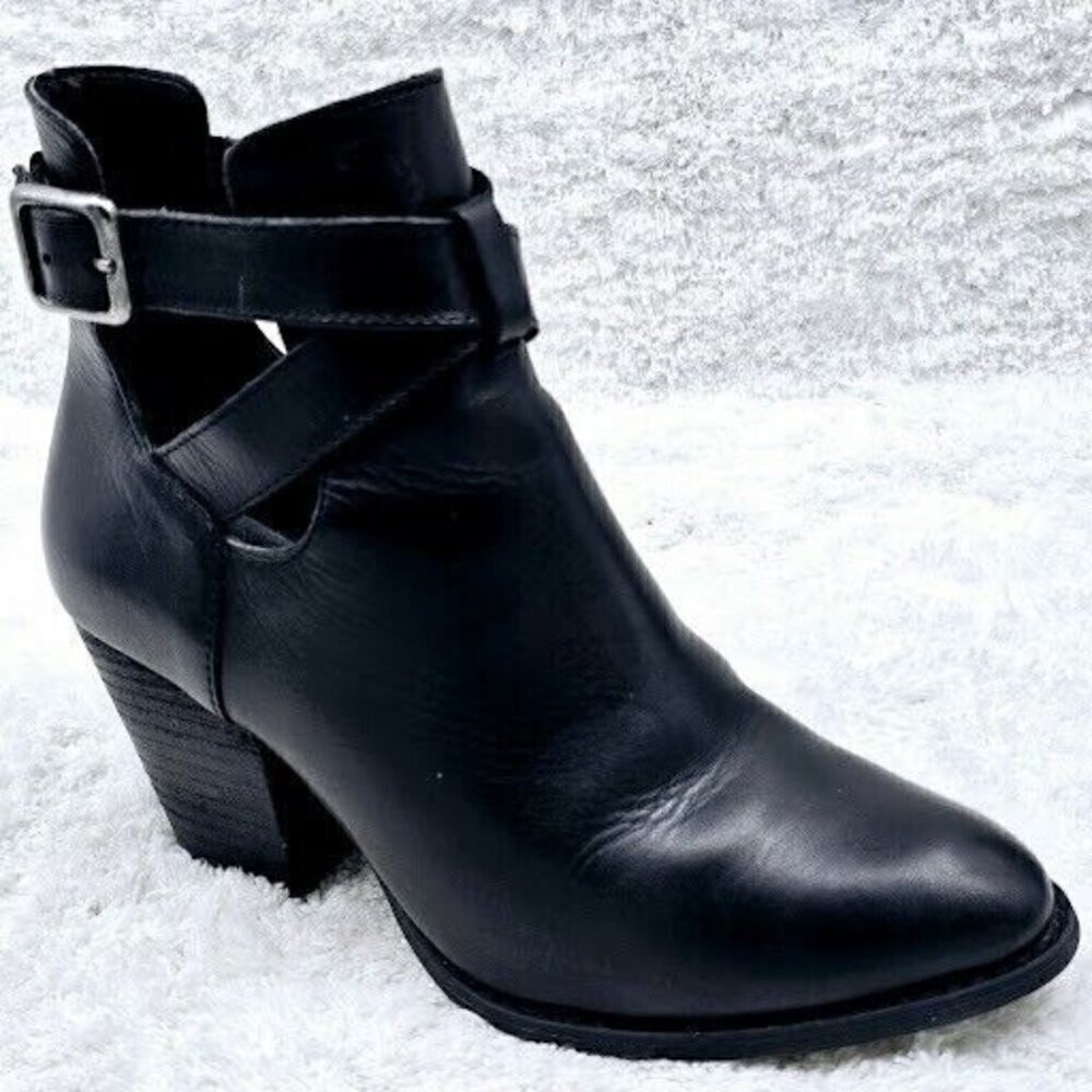 REBA Womens KC Black Leather Buckle High Heel Ankle Boots Size 6.5 M EUC